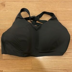 Lululemon sports bar